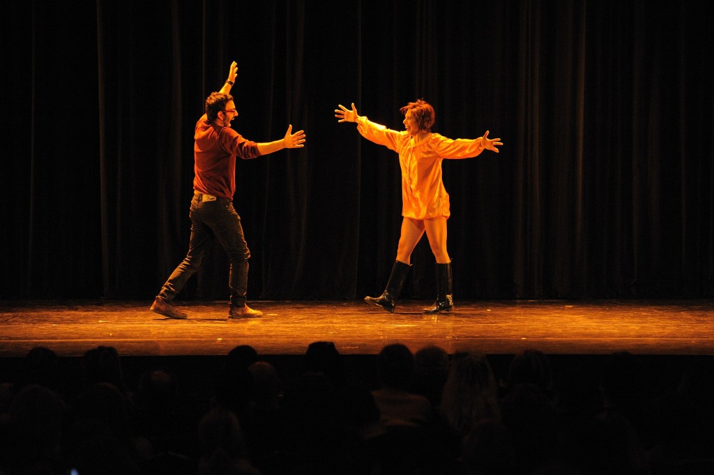 Unusual Suspects by Evie Demetriou Foto 3